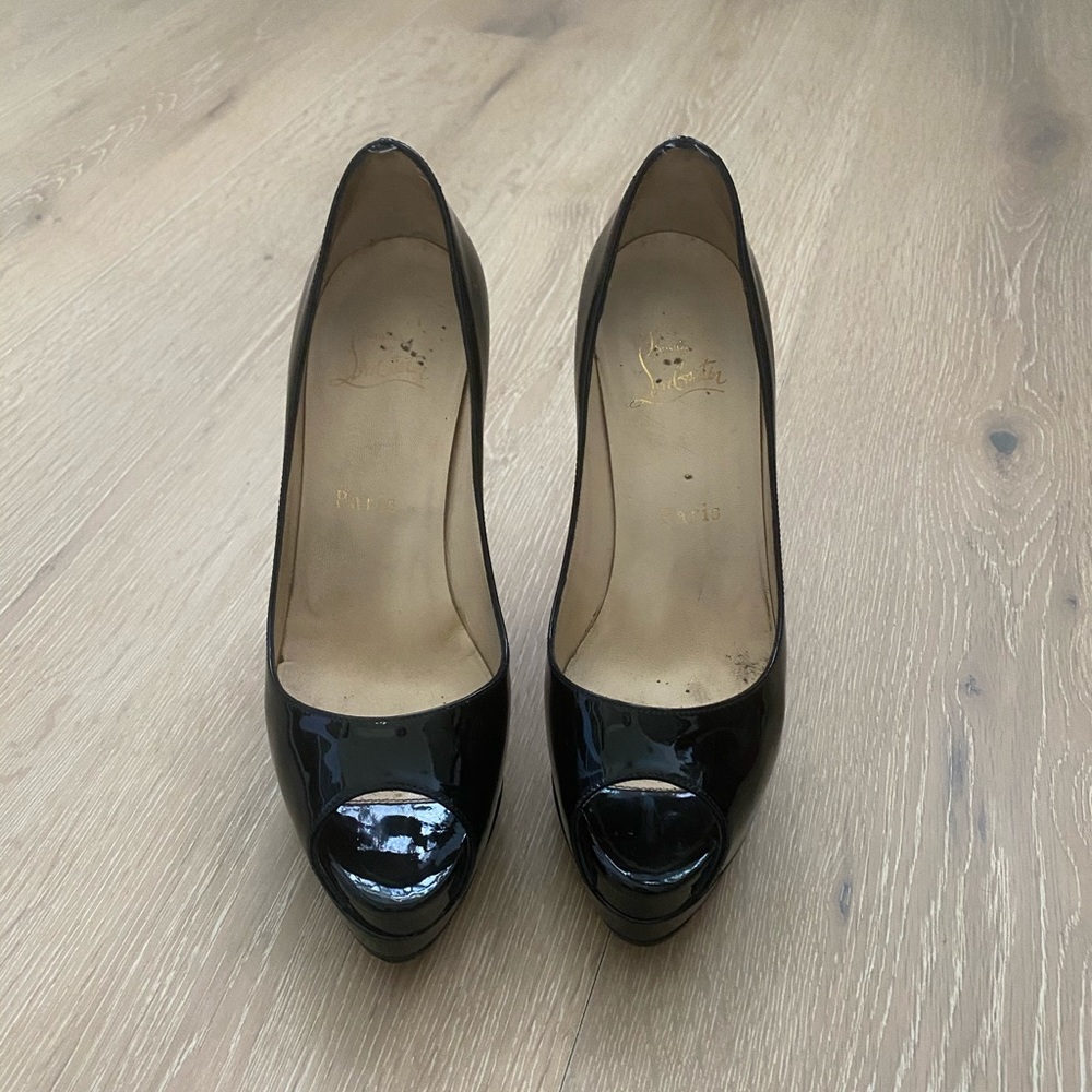 Christian Louboutin Peep Toe Pump